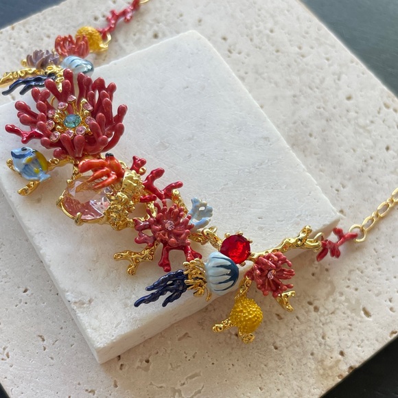 Les NEREIDES Colorful Coral Reef Necklace - Picture 2 of 10